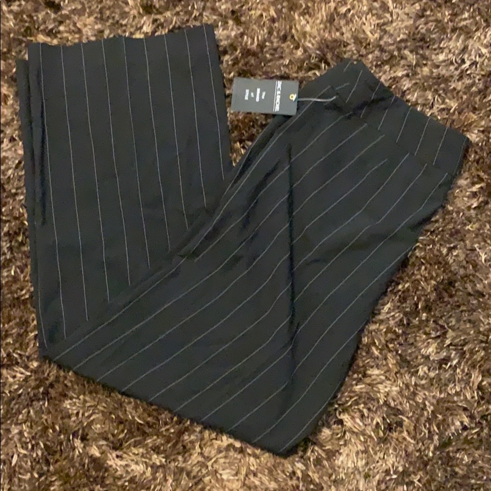 Wide leg pin stripped pants